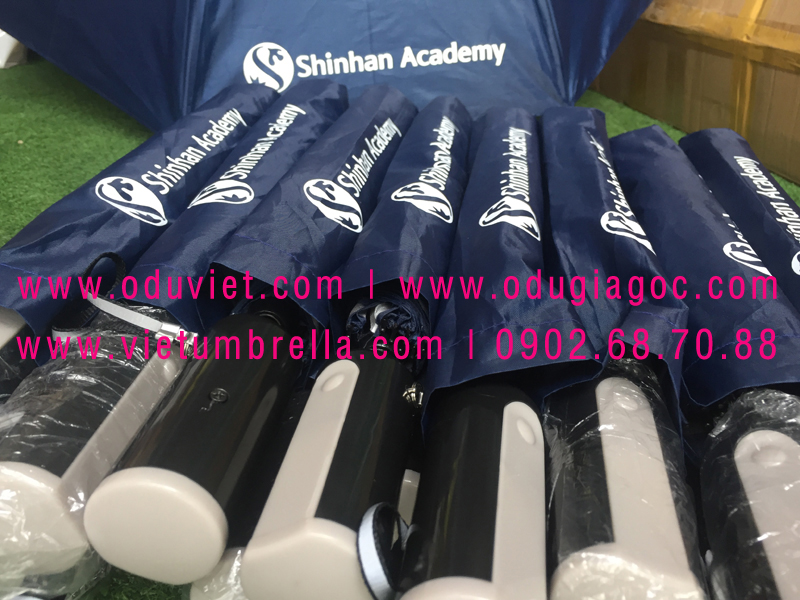 xưởng sản xuất ô dù cầm tay in logo quảng cáo